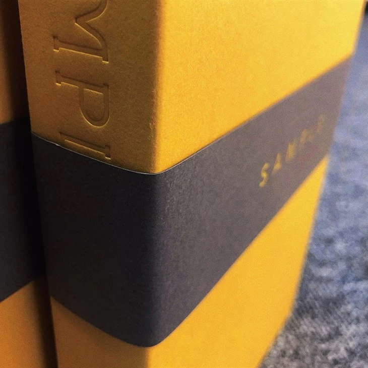 2024 New Fashion Fabric Sample Book